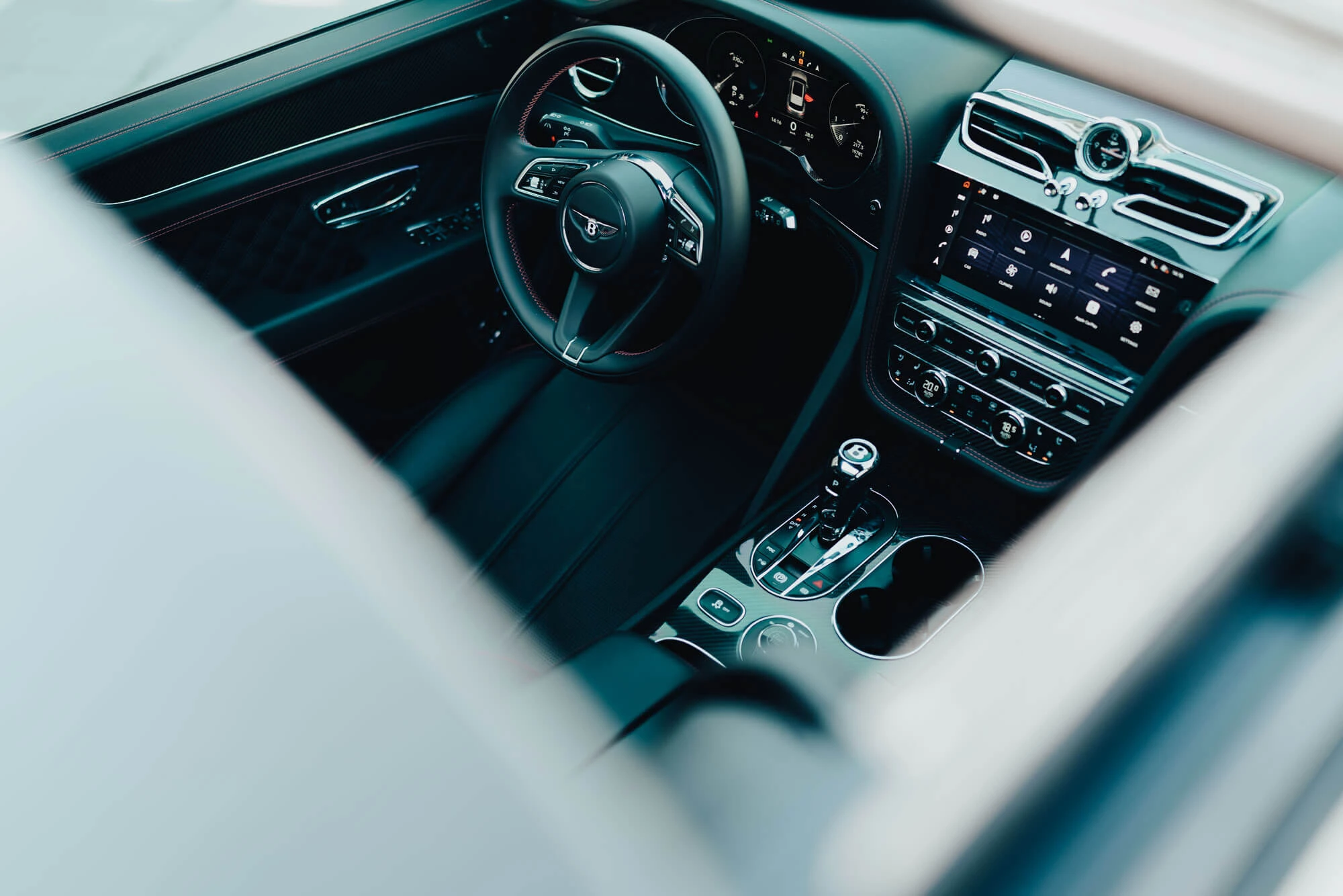 bentley-bentayga-blue-11