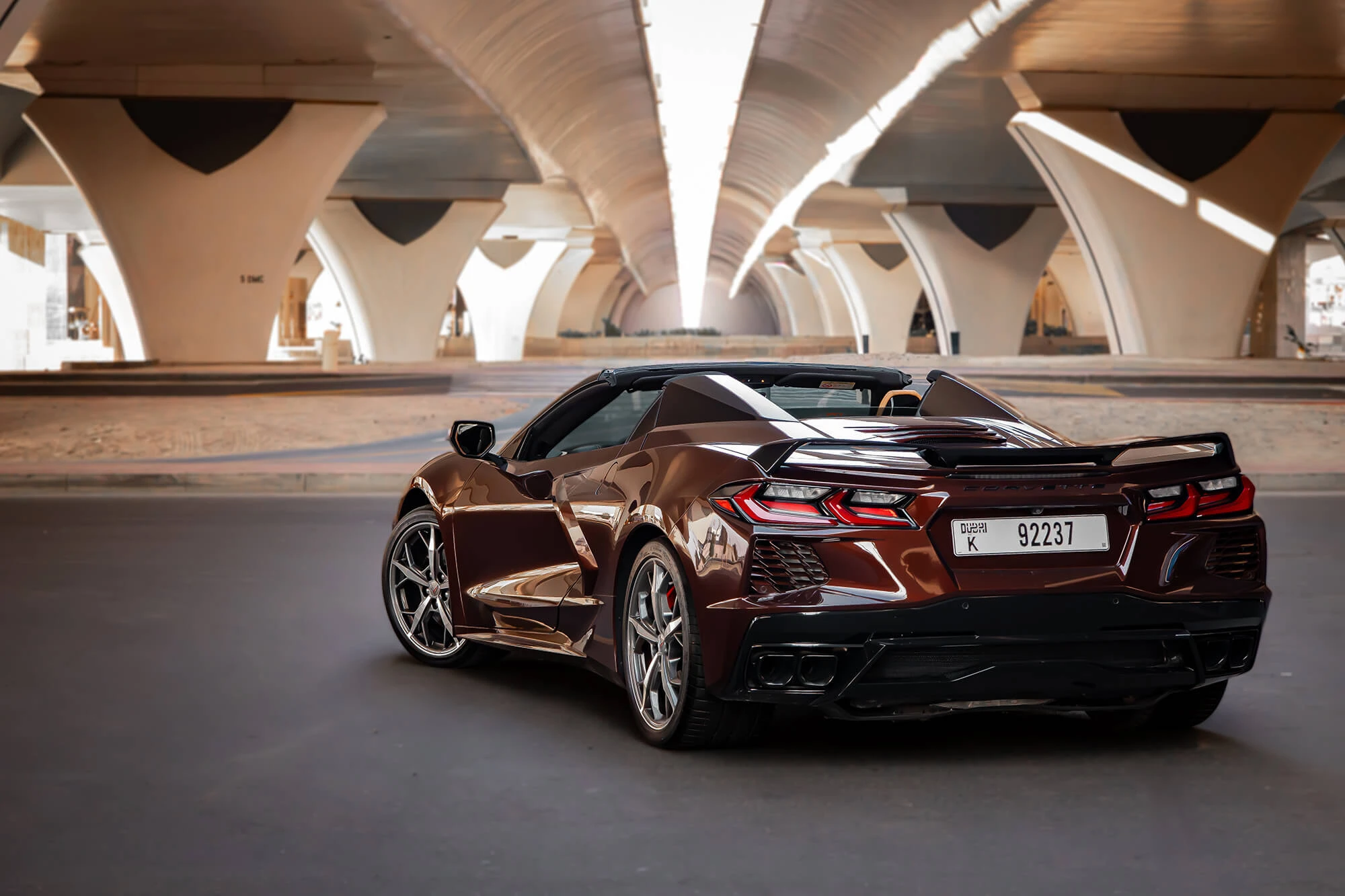 chevrolet_corvette_c8_brown_02