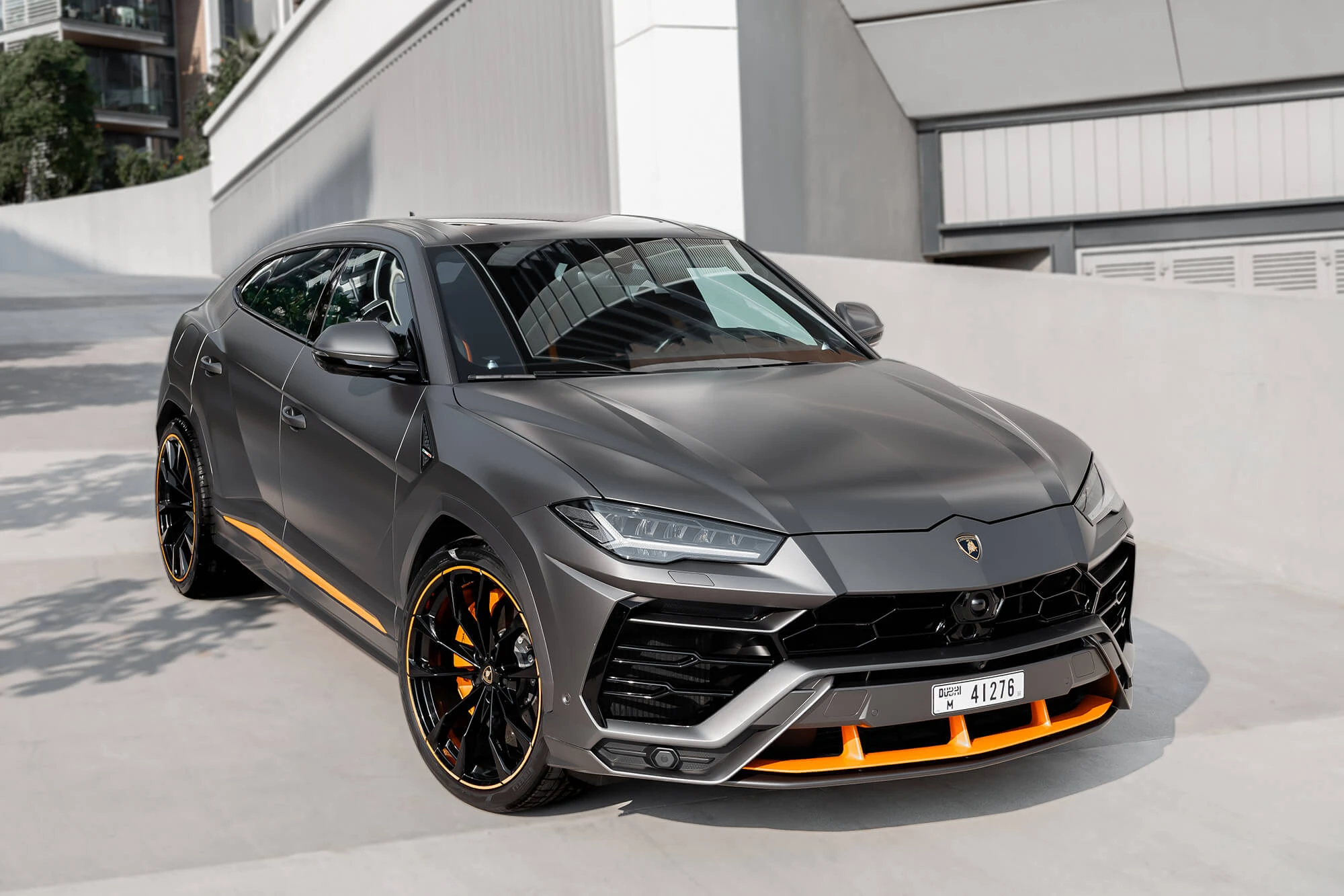 lamborghini_urus_grey_matte_01
