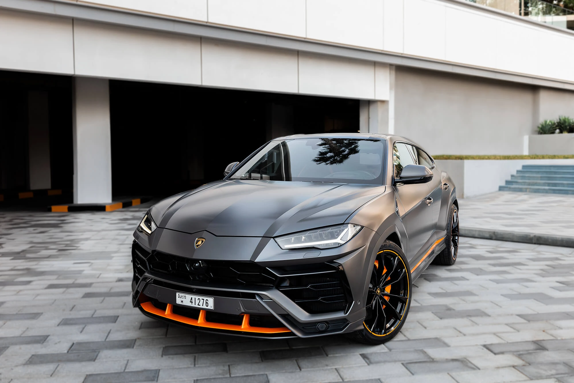 lamborghini_urus_grey_matte_02