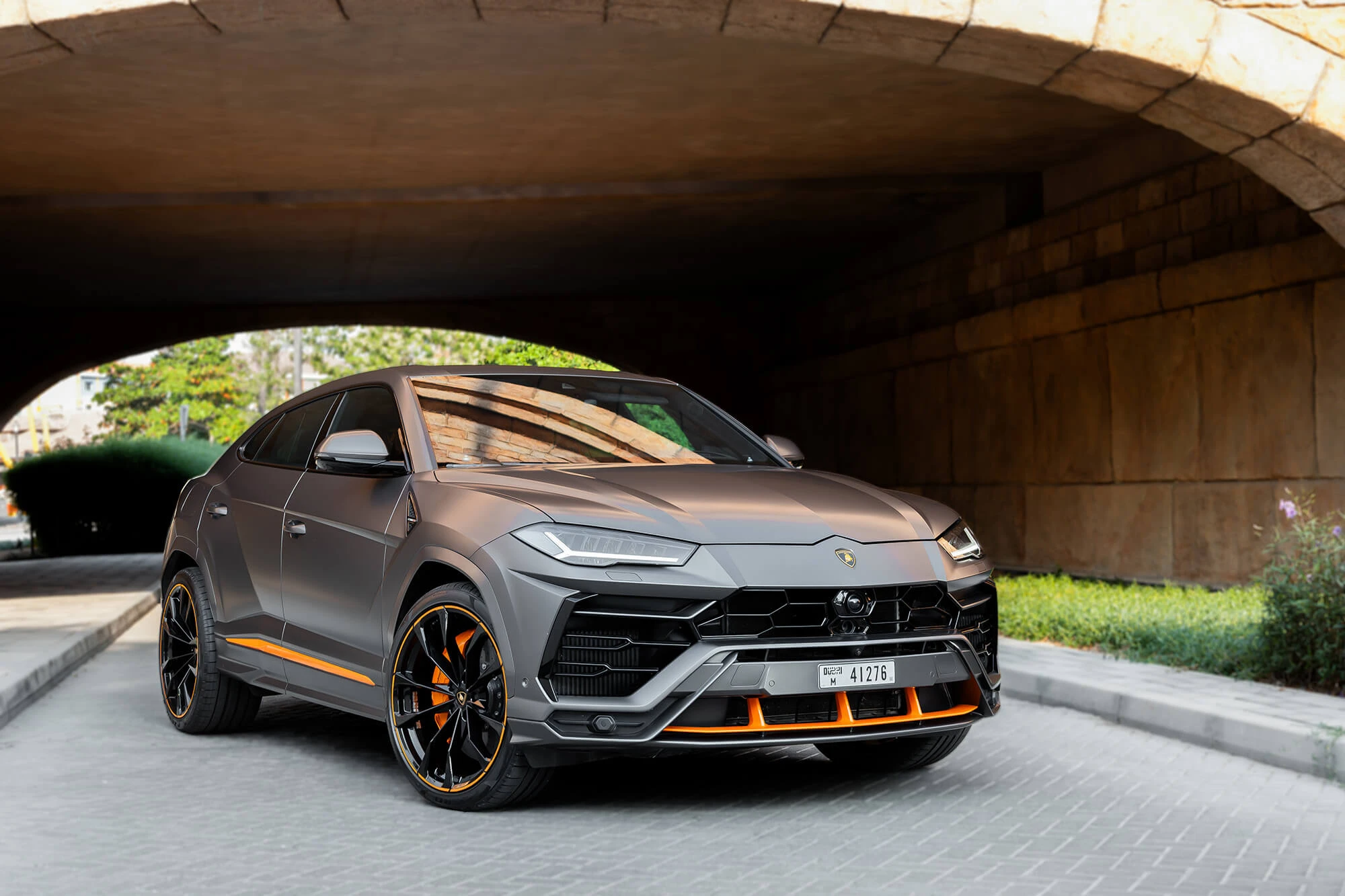 lamborghini_urus_grey_matte_03
