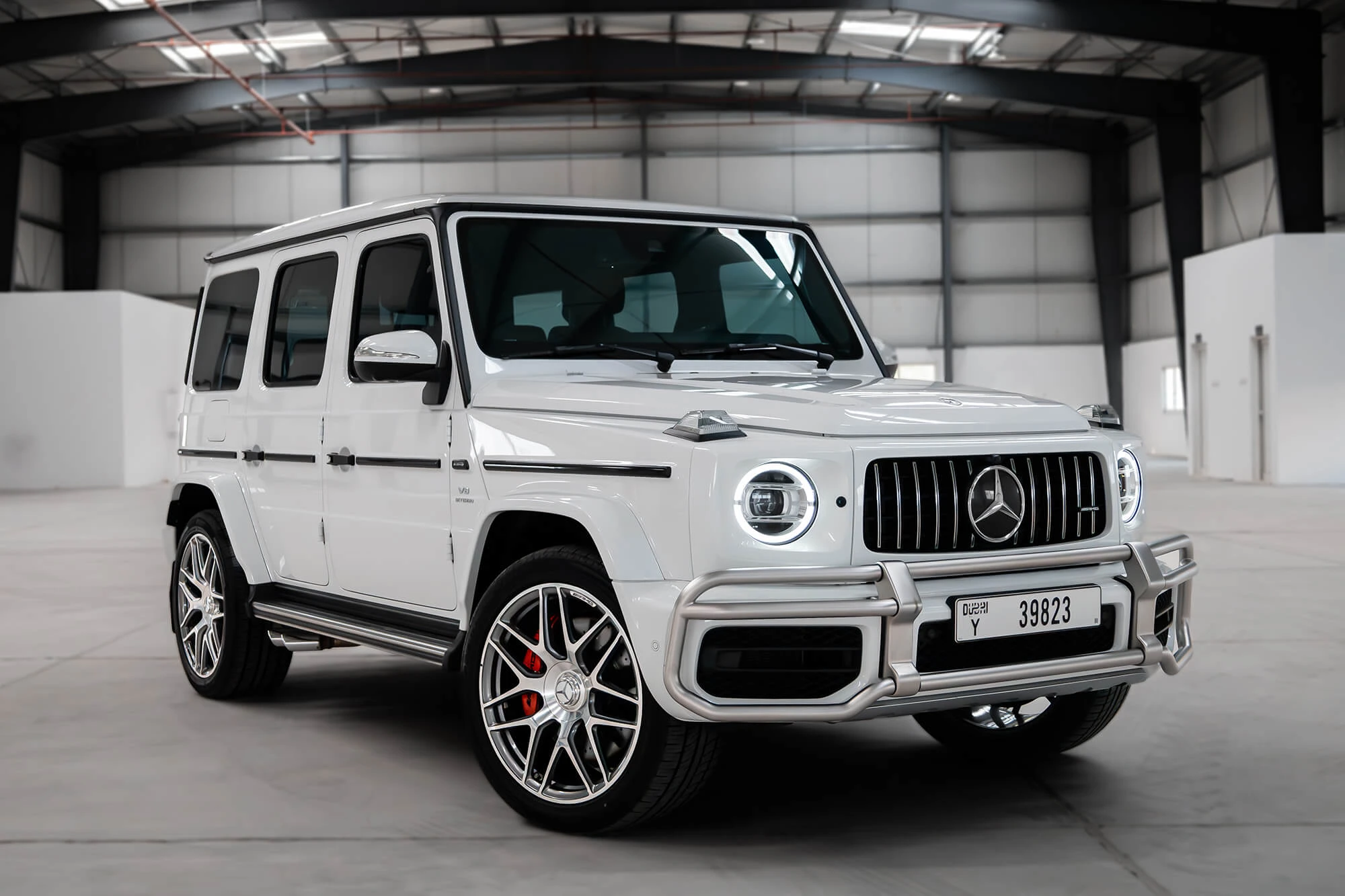 mercedes_benz_g63_amg_white_01