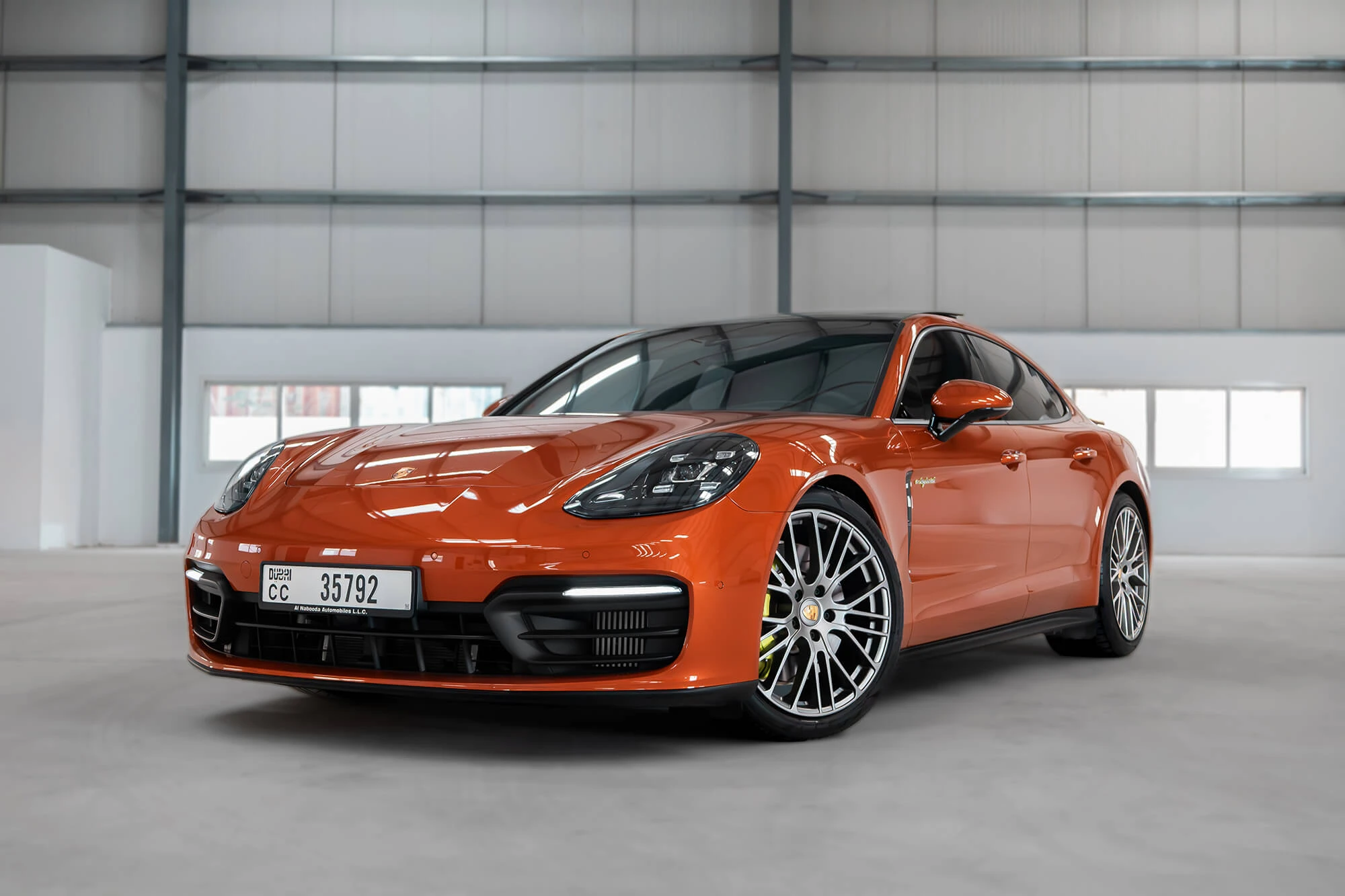 porsche_panamera_4_orange_01