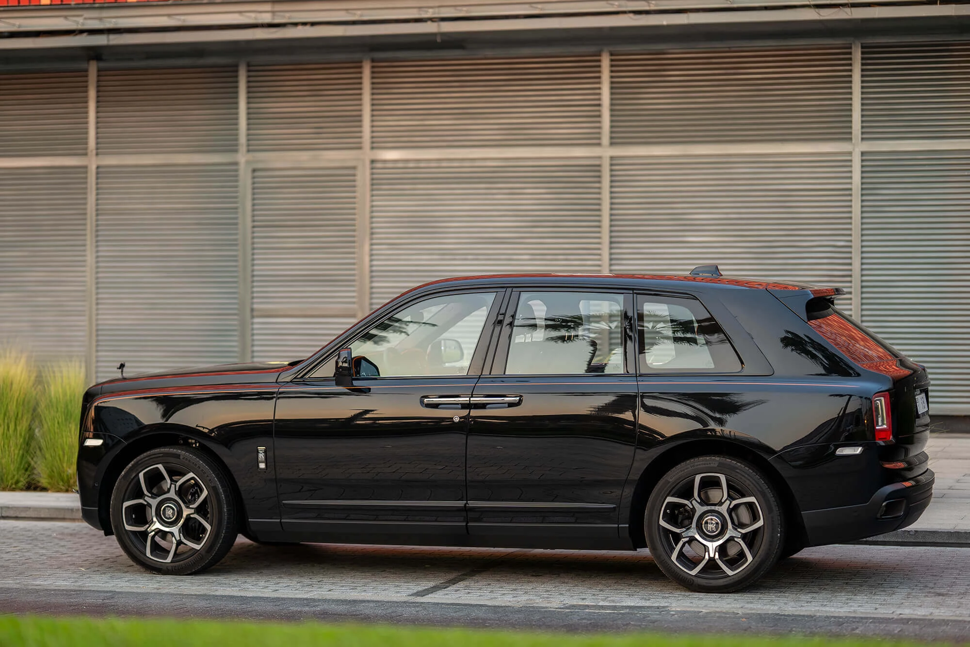rolls-royce-cullinan-03