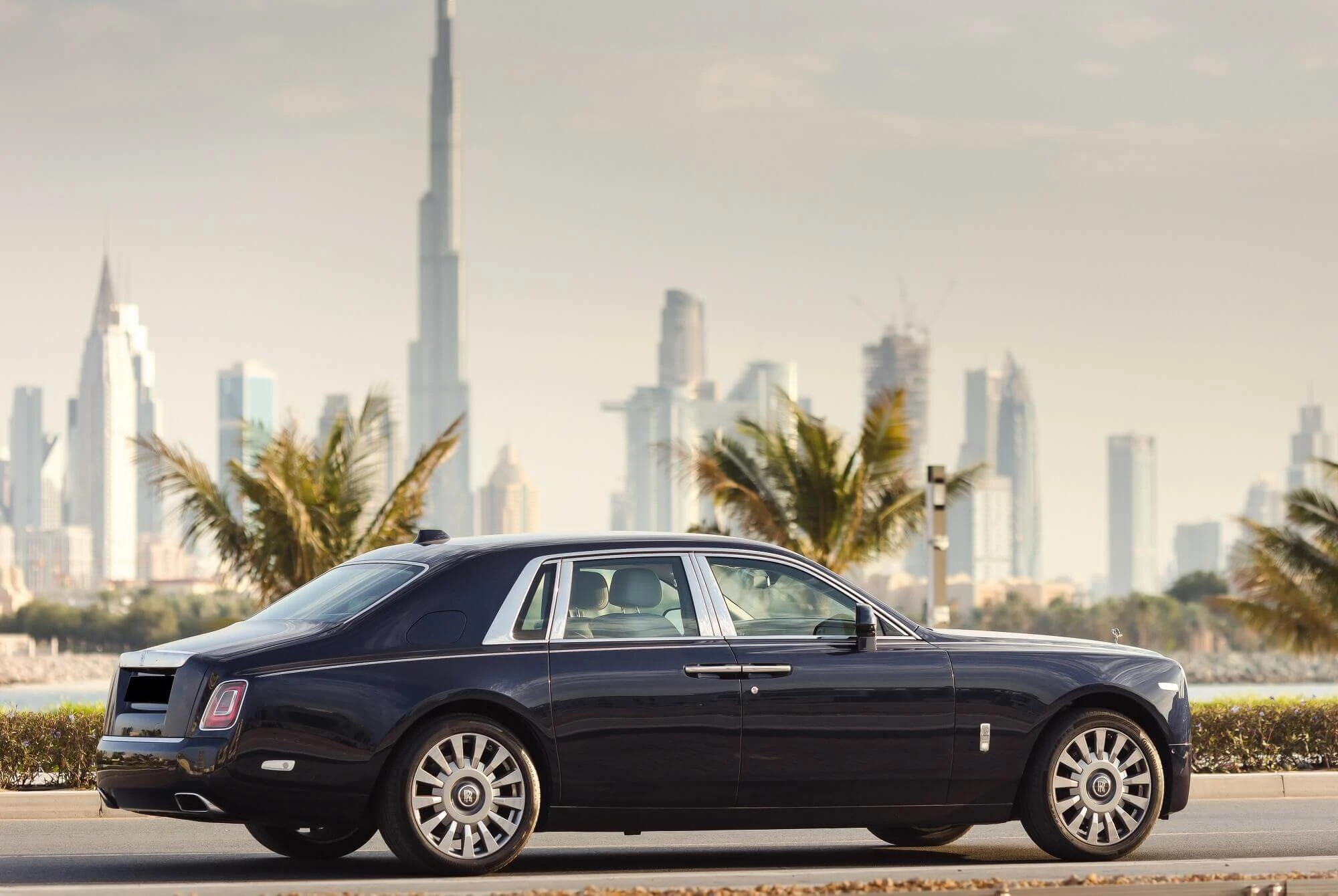 rolls-royce-phantom-blue-03