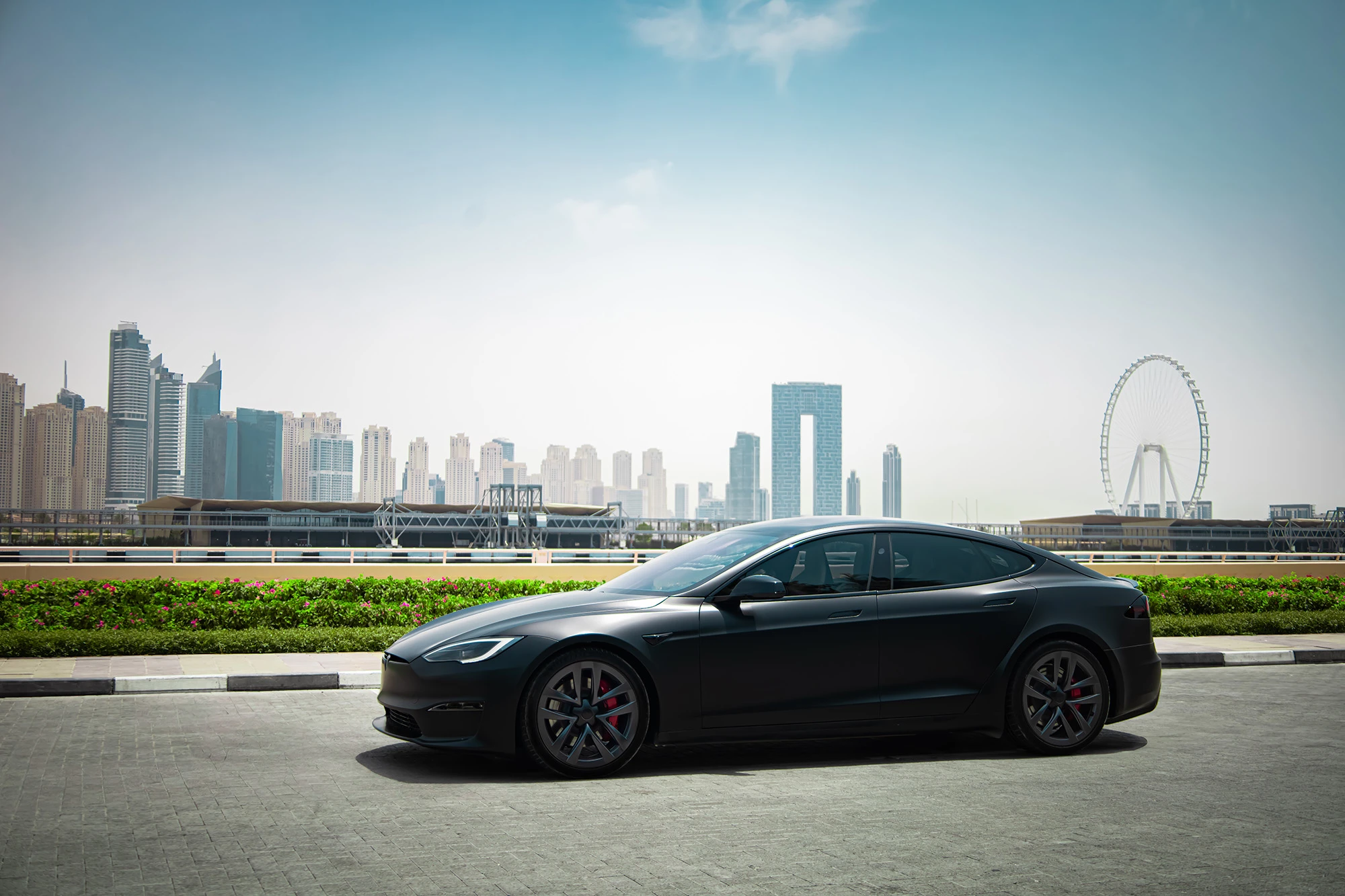 tesla_model_s_plaid_matte_black_03